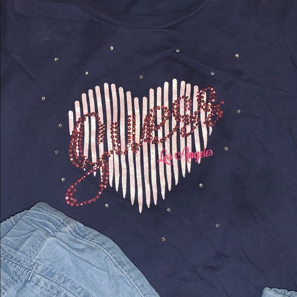 Levis joggers and Guess shirt - Picture 2 of 6